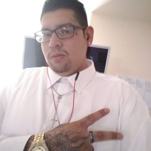 Meet your Posher, Esteban